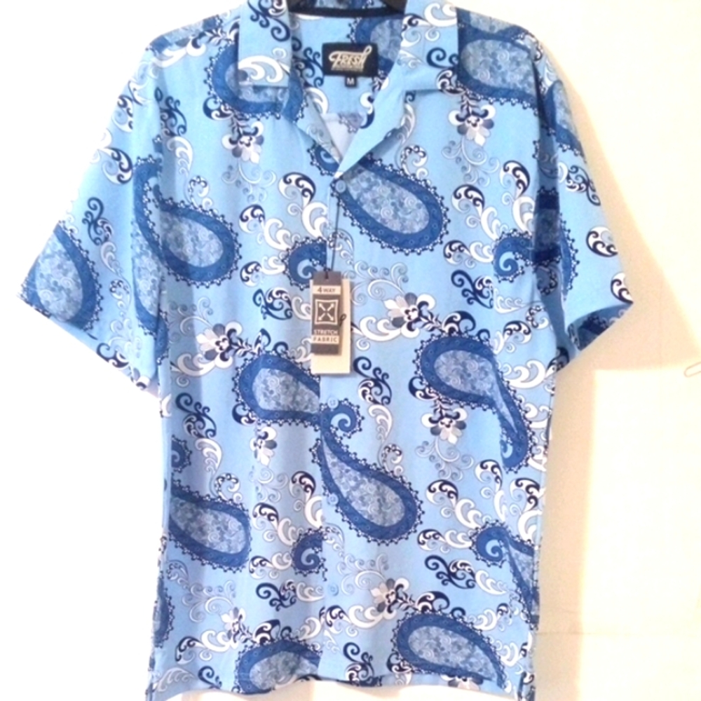 FRESH PAISLEY BLUE WHITE CASUAL BUTTON DOWN SHORT SLEEVE SHIRT SIZE MEDIUM NWT